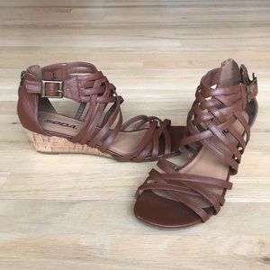 Size 8 Soda 1/2 inch wedges.